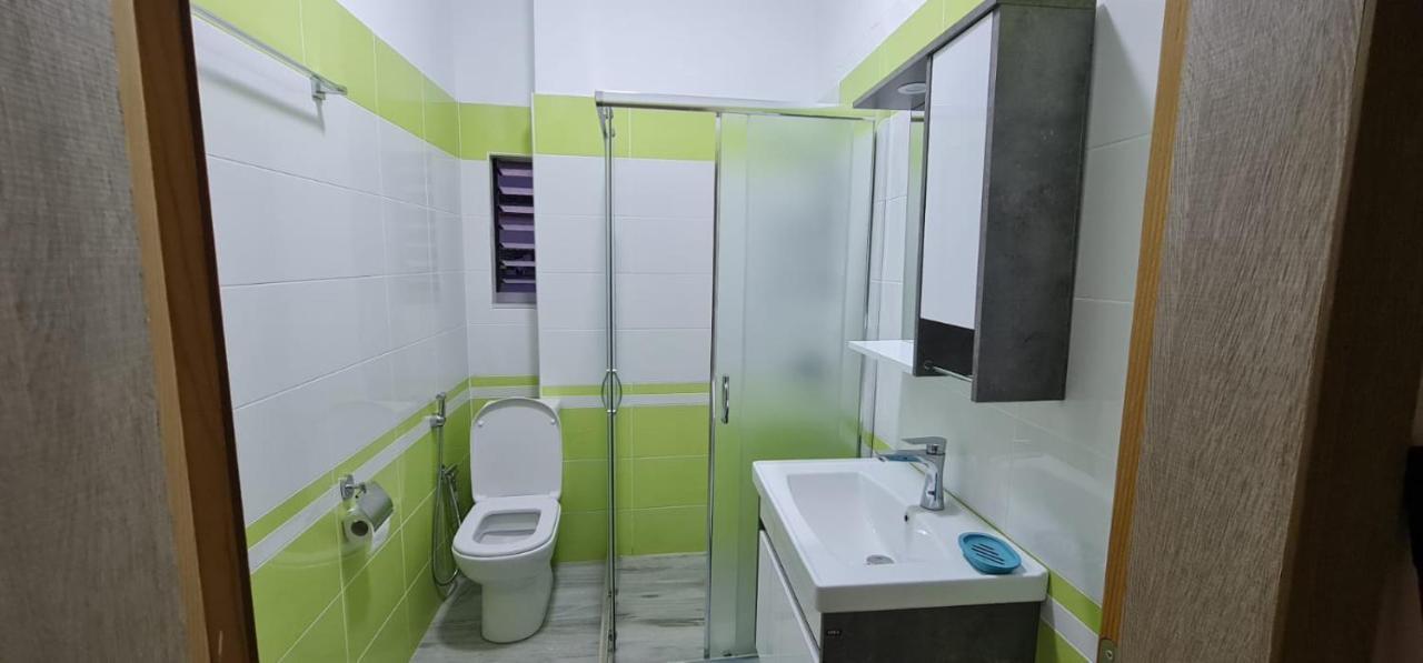 Center & 2 Bed